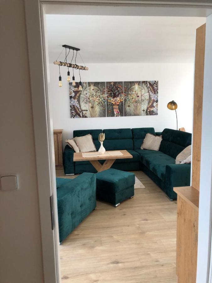 Tatra Billetee Apartman S Luxusnym Vyhladom Na Vysoketatry A Sukromnym Wellness Poprad Ngoại thất bức ảnh