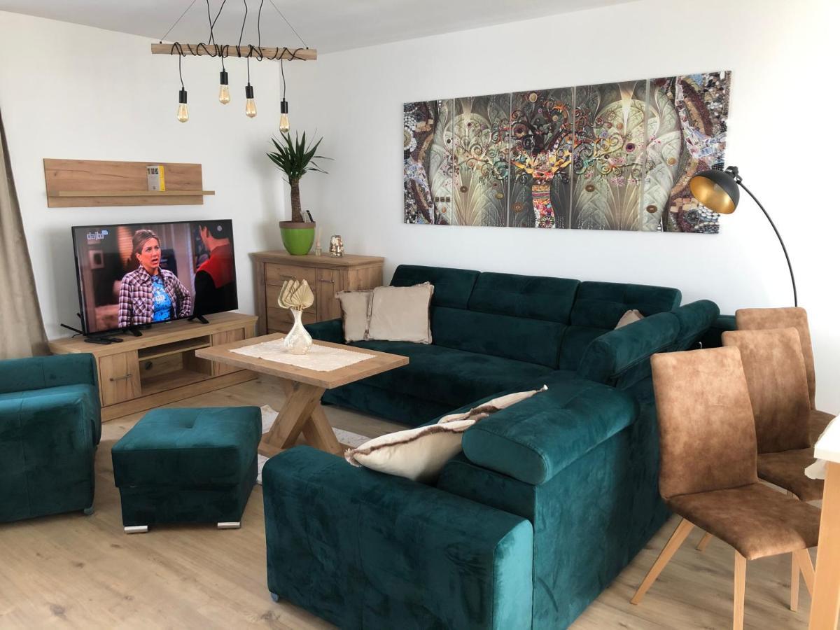 Tatra Billetee Apartman S Luxusnym Vyhladom Na Vysoketatry A Sukromnym Wellness Poprad Ngoại thất bức ảnh
